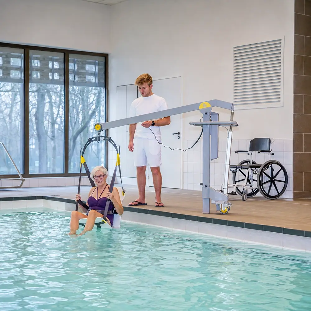 Handi-Move Pool Lift feature 1