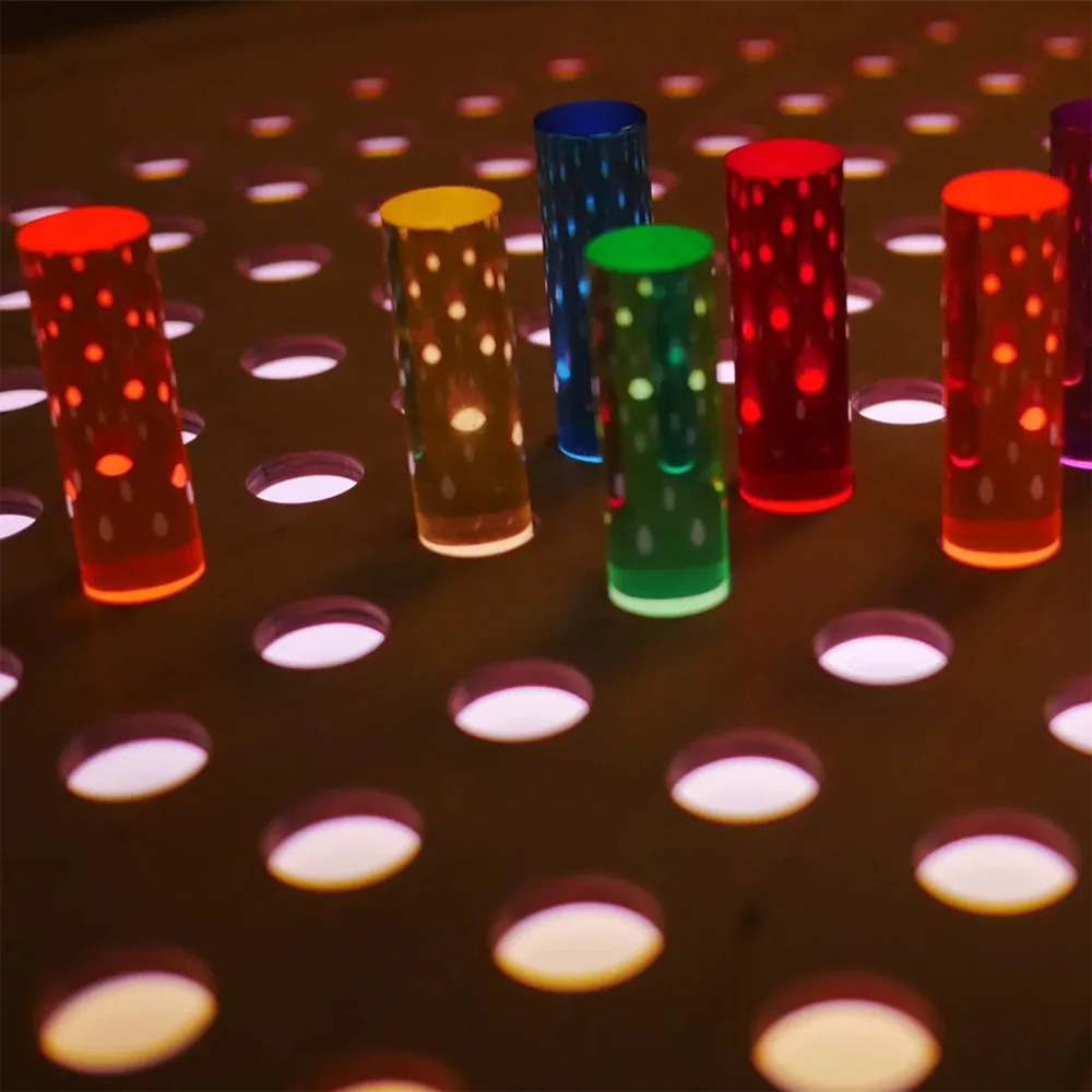 IS Rainbow Pegboard Panel General 04